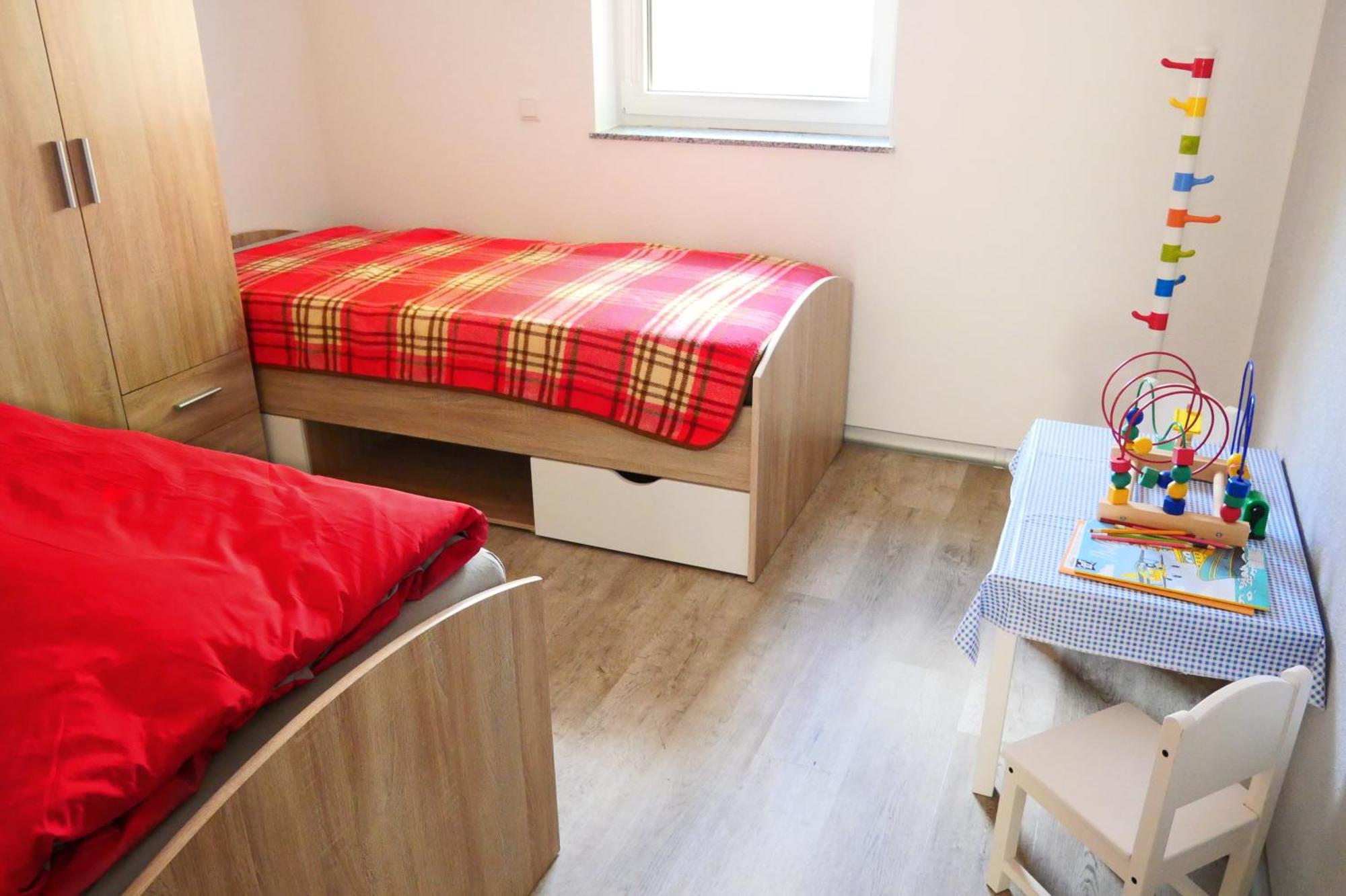 Apartment Haus Kleiner Findling Im Lausitzer Seenland Tatzschwitz