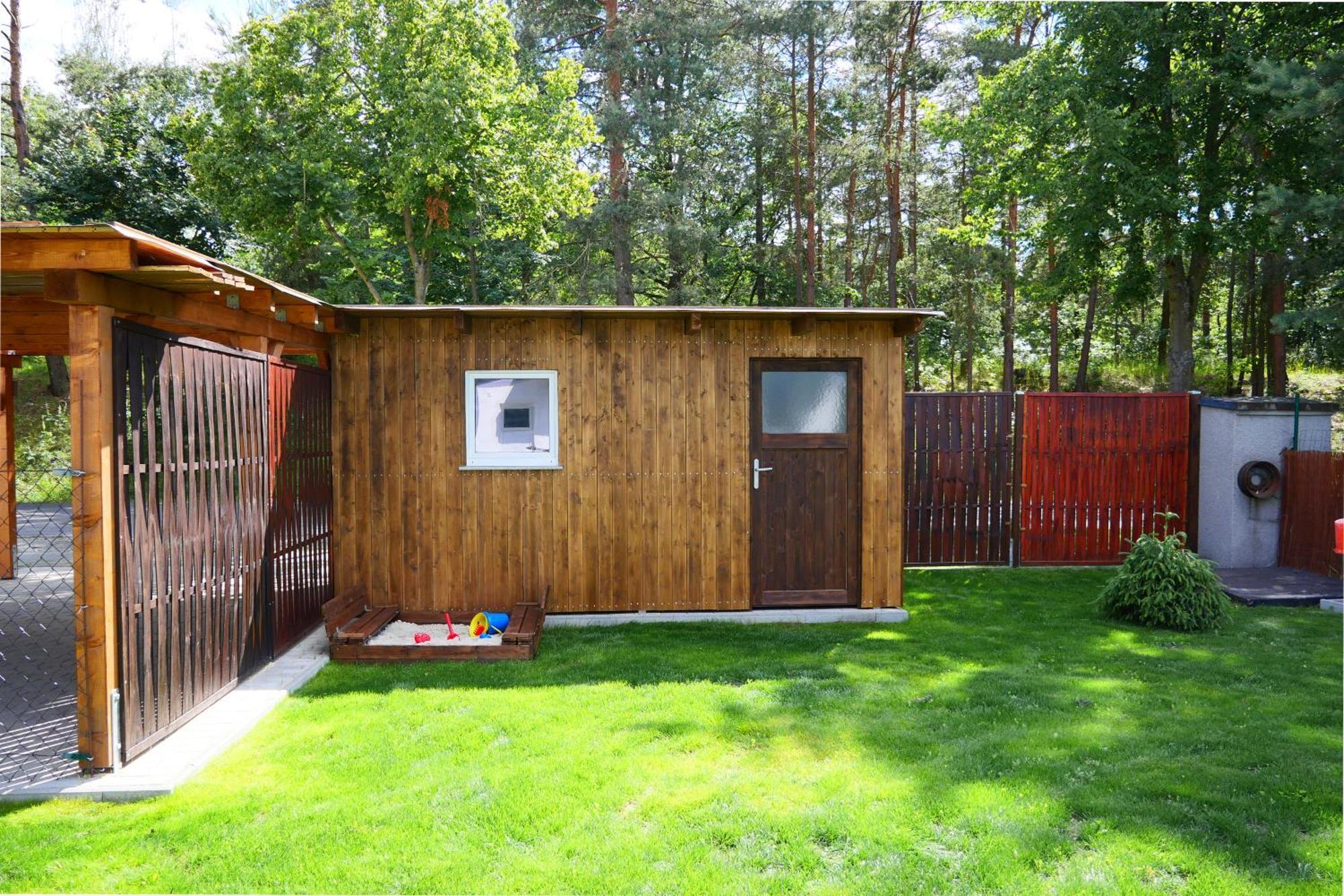 Haus Kleiner Findling Im Lausitzer Seenland * Tatzschwitz